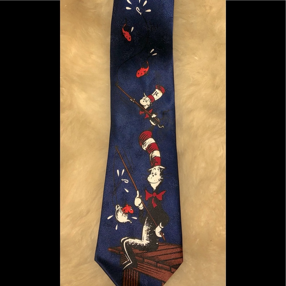 MEN’S ‘COLLECTABLE’ SILK NECK TIE- Dr.Seuss’ The Cat In The Hat’😎